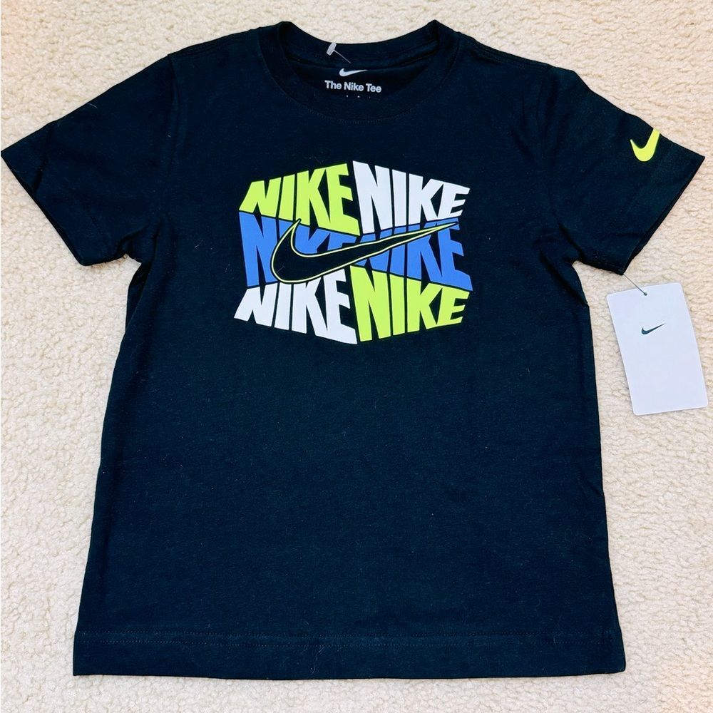 NWT Nike Black Hexagon Color Blocked Graphic T-Shirt Boys Sz 7